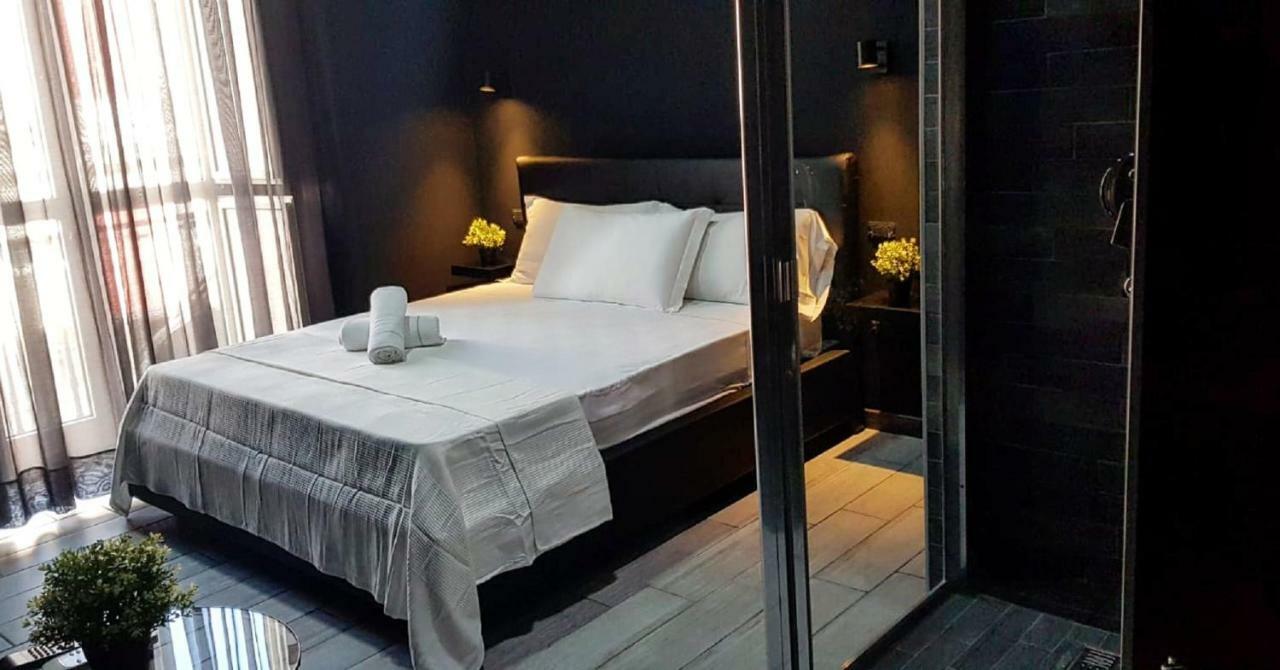 Deluxe Central Station Bed & Breakfast